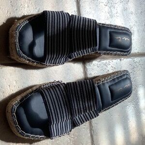 Me Too navy stripe espadrille wedge sandal, size 8.5 barely worn